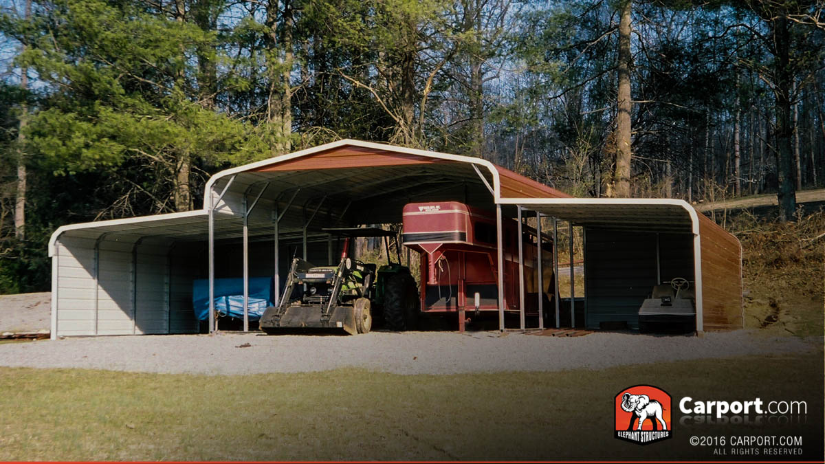 County barn, with enclosed lean-to's and open base structures.